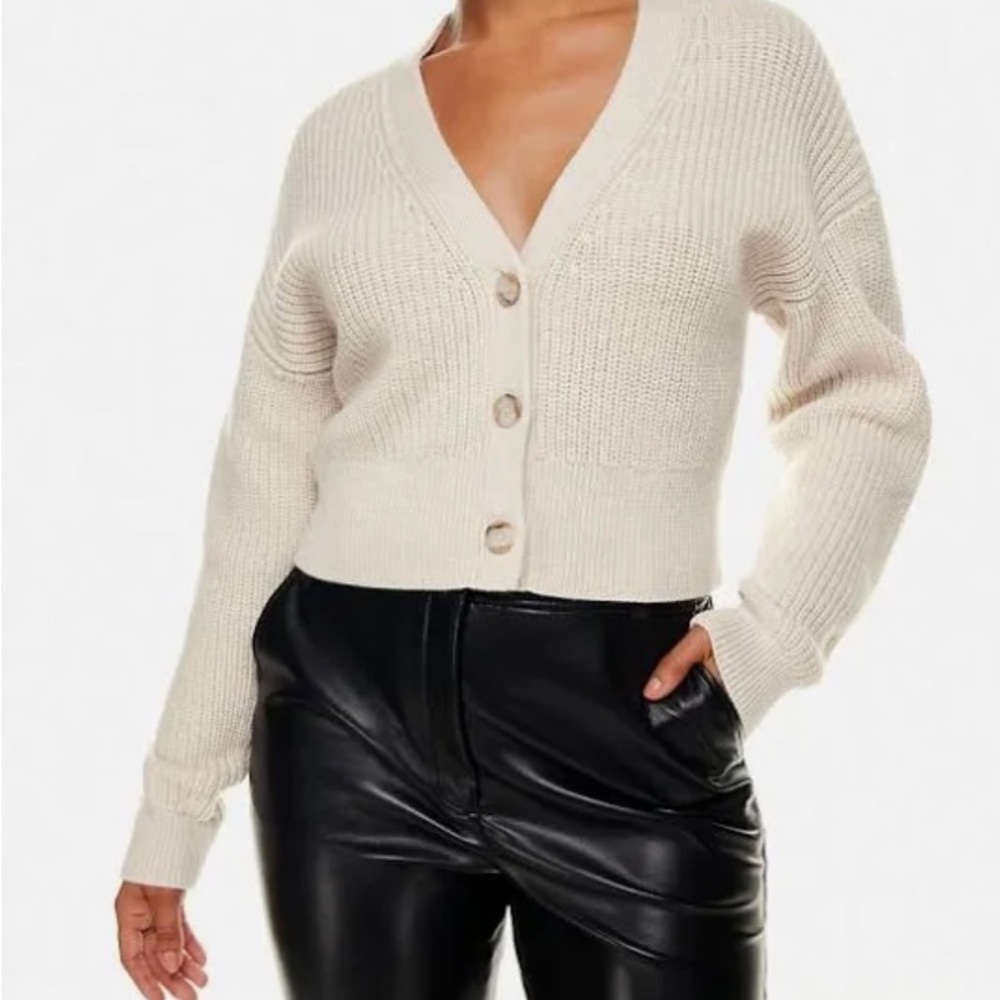 Aritzia Babaton Cropped Canberra Cardigan